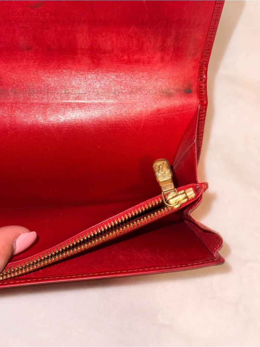 Authentic Louis Vuitton Sarah Wallet | Castillan Red Epi Leather CA1905